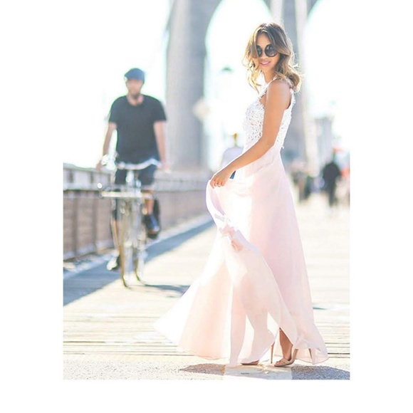 ❤HP❤ SANSA Blush Pink Pleated Maxi Dress - Picture 3 of 6